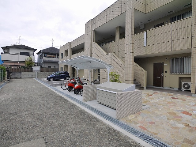 グランクレアの駐車場