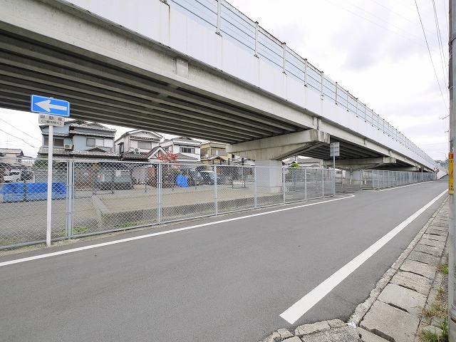 グランクレアの周辺