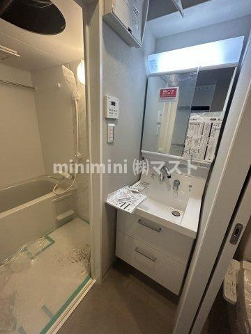 Monotone弁天町の浴室