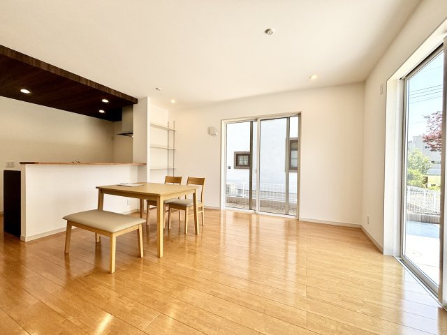 高崎市上佐野町新築住宅の居間・リビング|■リビング