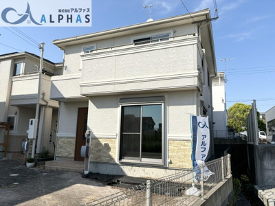 【外観】 | 明石市魚住町住吉二丁目　一戸建て | 南西向き！陽当たり通風良好の2013年（平成25年）1月築の一戸建て♪