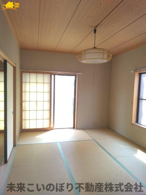 【和室】 | 久喜市上川崎中古戸建 | 家事の合間にちょっとひと休み♪足をのばして寛げる和室♪客間やキッズスペースにも最適です♪