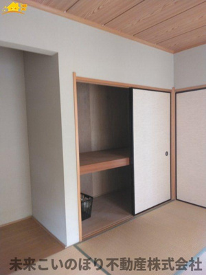 【収納】 | 久喜市上川崎中古戸建 | 各居室には十分な収納スペースを確保。お部屋全体を広々と使うことができます。