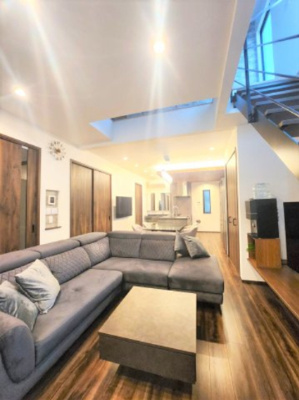 【内観：施工例】 | ■仲介手数料（約２８０万円）が無料■九品仏駅２分■自由が丘駅１０分■４ＬＤＫ | 参考の同社施工例です。
（まったく同じではございません）