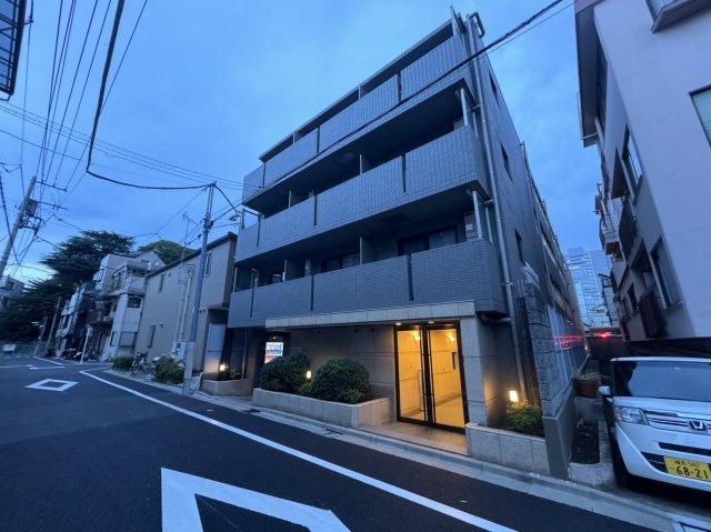 ルーブル本駒込の外観