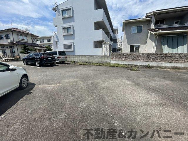 南久米町のおトチ　松山市南久米町売土地の周辺
