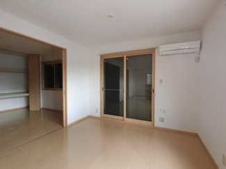 【その他】 | レセンテ煌　Ｃ | シャッター　エアコン