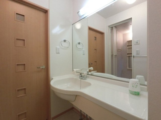 【洗面所】 | レセンテ煌　Ｃ