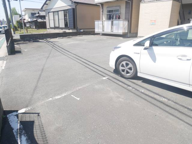 フォーレストハイムの駐車場
