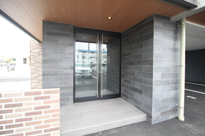 【エントランス】 | CREA COAT