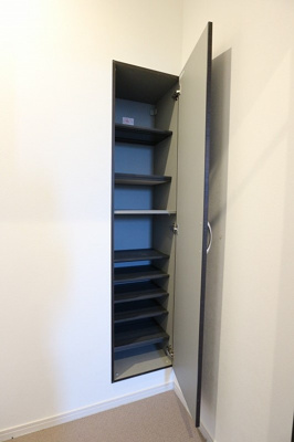 【玄関】 | GRANDTIC 大橋南 | 別号室の写真になります。現況優先。