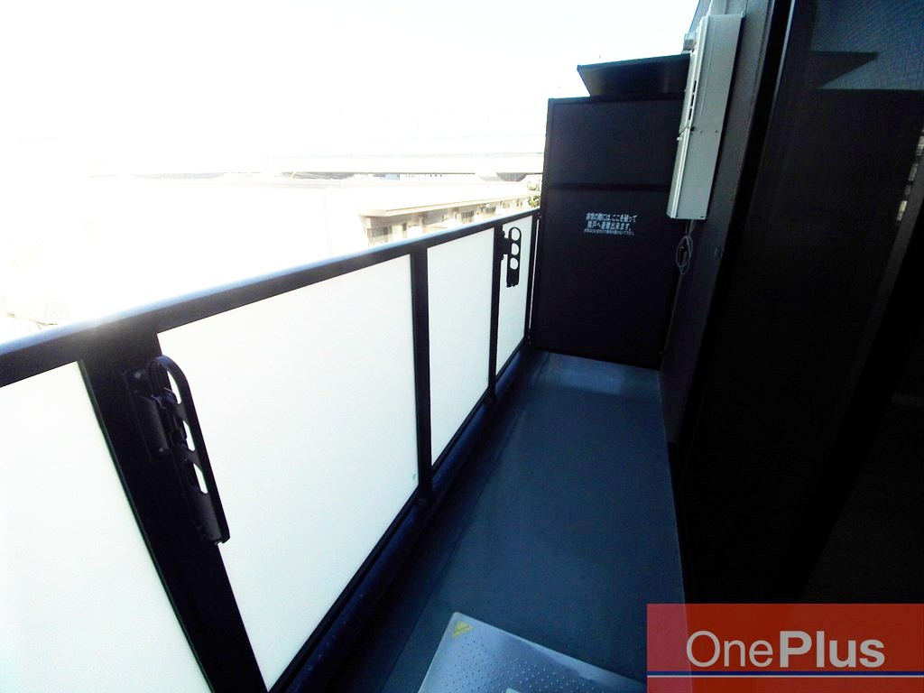 AILE魚崎南のバルコニー