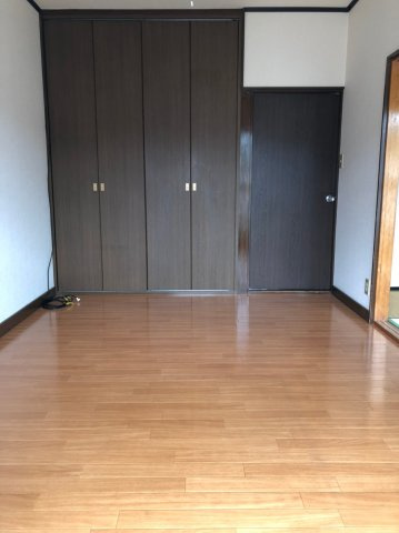 コーポシレーヌの洋室|スタンダードな洋室です