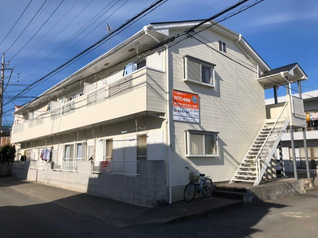 コーポシレーヌ