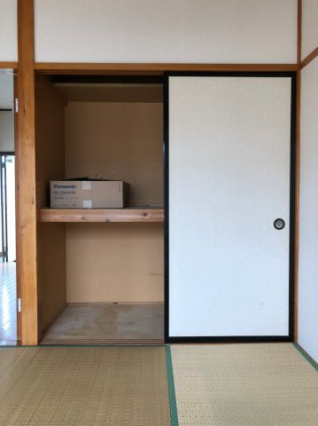 コーポシレーヌの収納|小物を収納するのに便利です