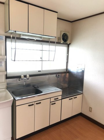 コーポシレーヌのキッチン|使いやすいキッチンです