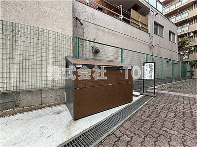 【その他共用部分】 | リグランド千歳烏山 | ゴミストッカー