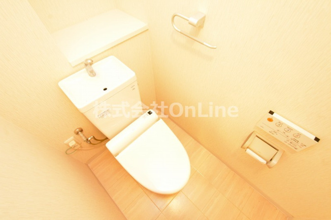 【トイレ】 | TSカーサテルッツォ | 清潔感のあるトイレです