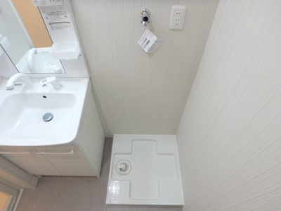 【その他】 | ヴィオーラ西宮 | 防水パン付き室内洗濯機置き場