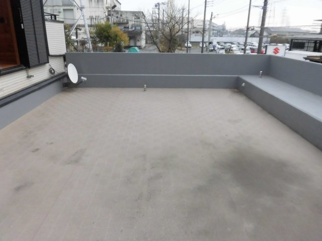 坂之下114-1貸家のその他|ルーフバルコニー