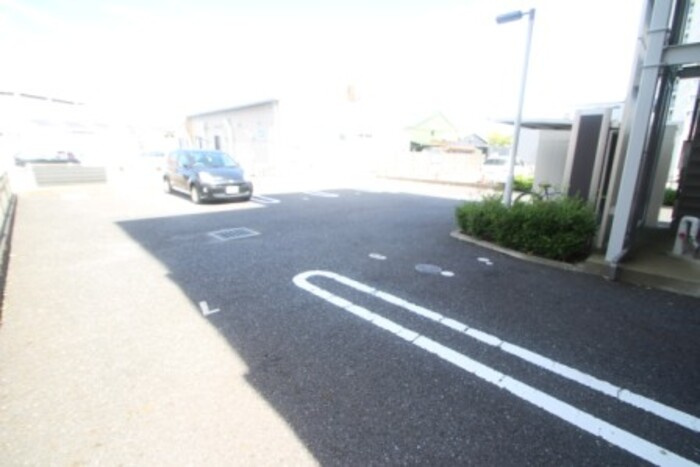 クレールハイムの駐車場