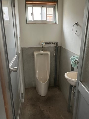 ＪＲ八木駅まで徒歩１８分☆敷地ＢＩＧな３８７坪☆旧工場・倉庫・物置きあり☆南丹市八木町南広瀬砂子のトイレ|トイレ