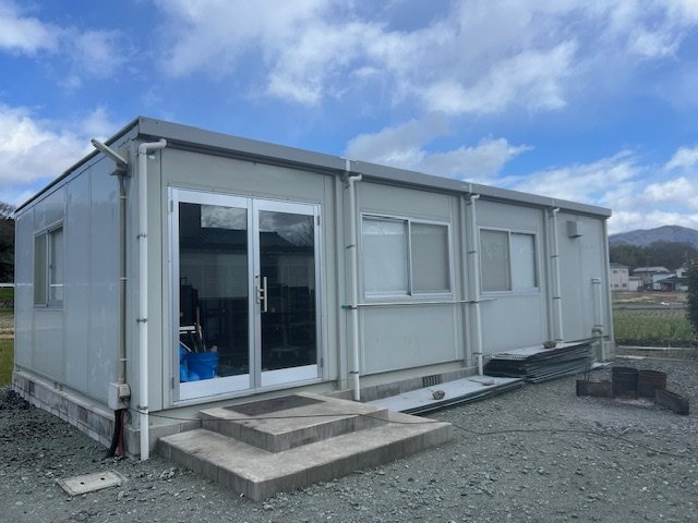 ＪＲ八木駅徒歩１８分☆敷地３８７坪☆旧工場・倉庫・物置きあり☆事務所美室です☆南丹市八木町南広瀬砂子の外観|事務所