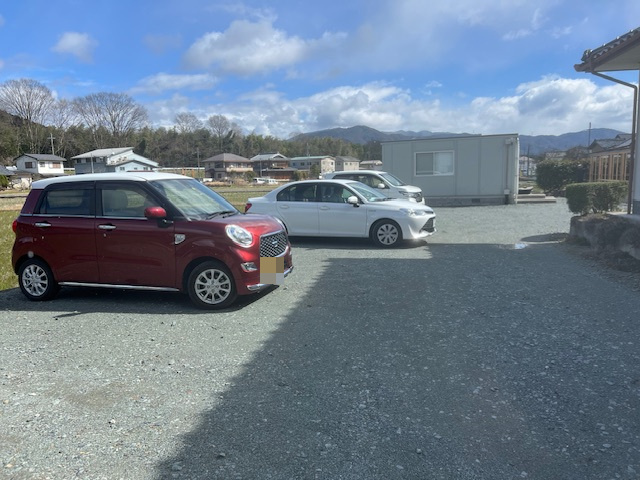 ＪＲ八木駅まで徒歩１８分☆敷地ＢＩＧな３８７坪☆旧工場・倉庫・物置きあり☆南丹市八木町南広瀬砂子の駐車場|駐車場