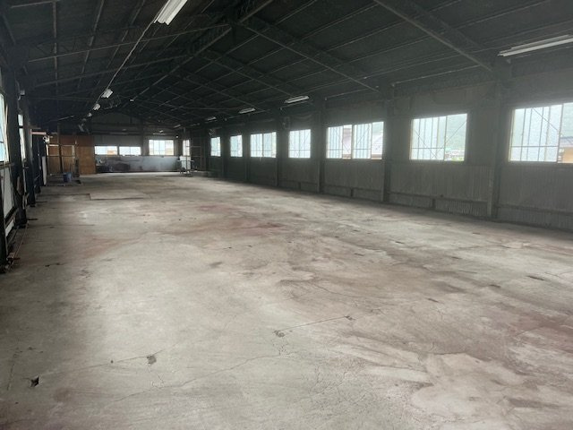 ＪＲ八木駅まで徒歩１８分☆敷地ＢＩＧな３８７坪☆旧工場・倉庫・物置きあり☆南丹市八木町南広瀬砂子のその他|作業場