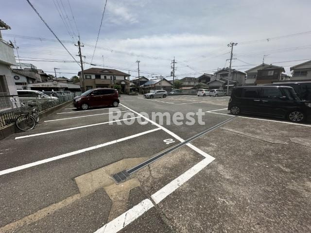 浜の宮ビルの駐車場|カースペースがあります