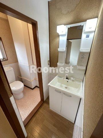 浜の宮ビルの洗面所