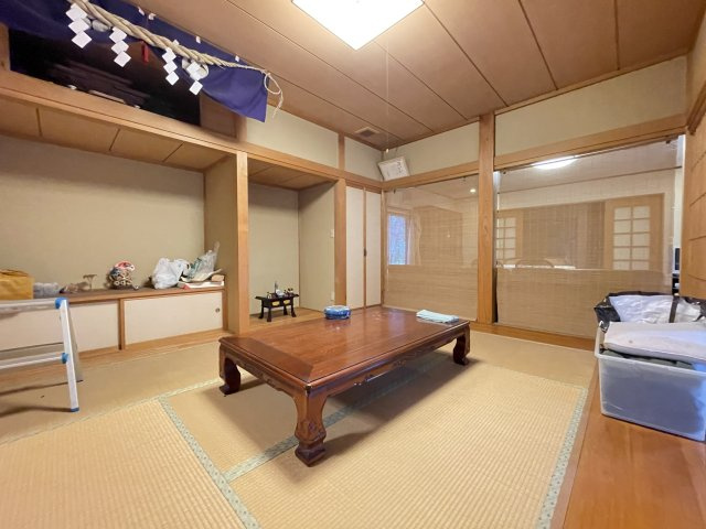 八戸市鮫町字大草離の和室