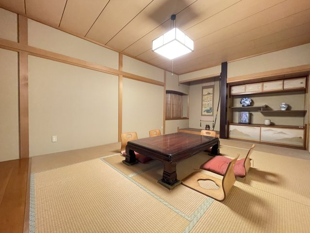 八戸市鮫町字大草離の和室