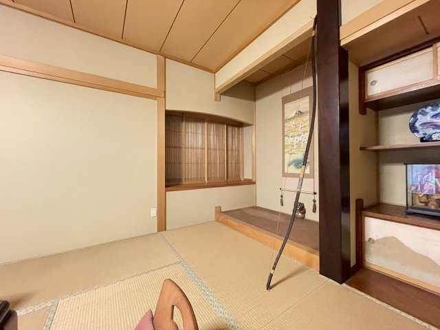 八戸市鮫町字大草離の和室