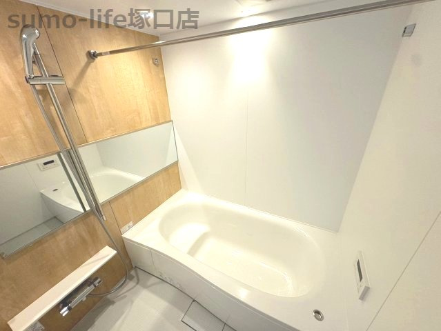 尼崎市下坂部２丁目の賃貸マンションの浴室