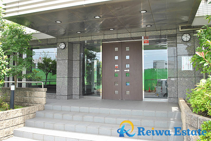 リステージ茅ヶ崎中央公園のエントランス