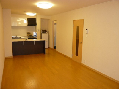 【居間・リビング】 | レオパレス紫峰ヶ丘Ⅰ | 画像9