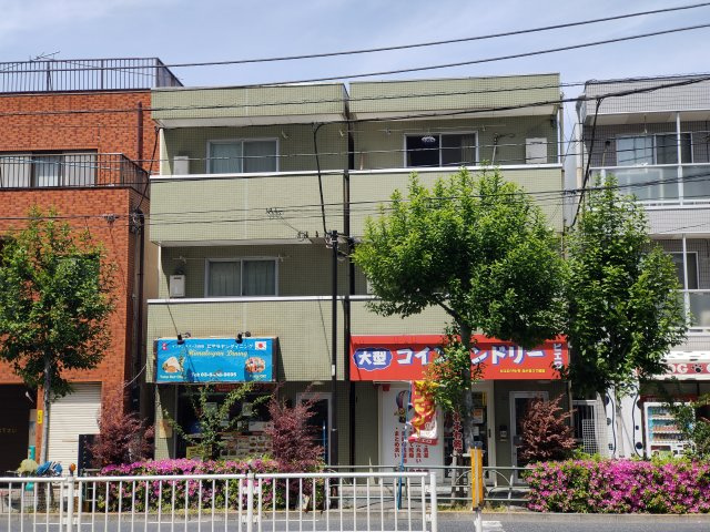三恵ビルの外観