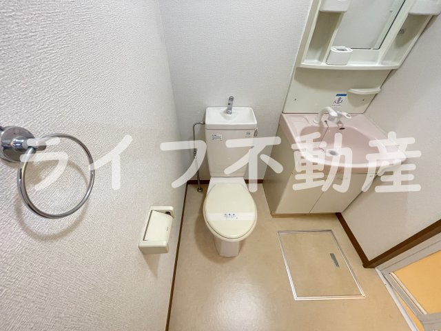 アネックスサンタオのトイレ|落ち着いた色調のトイレです