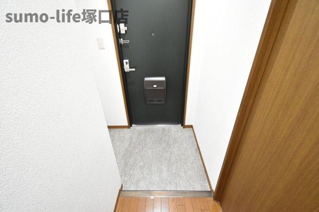 塚口コーストヒルズの玄関