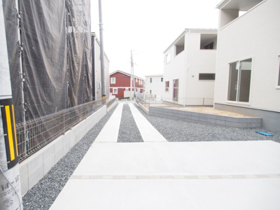 【前面道路含む現地写真】 | Livele Garden.S　二本松市油井第５　７号棟