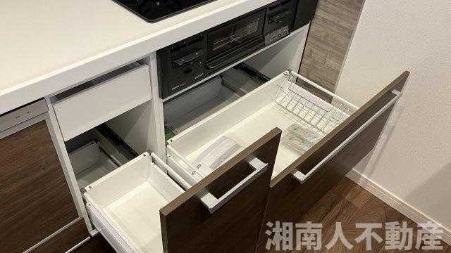 エレンシア逗子小坪　のキッチン|コンパクトなキッチンで掃除もラクラク