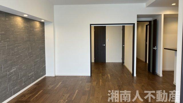 エレンシア逗子小坪　の居間・リビング|ゆったり過ごせる居間です