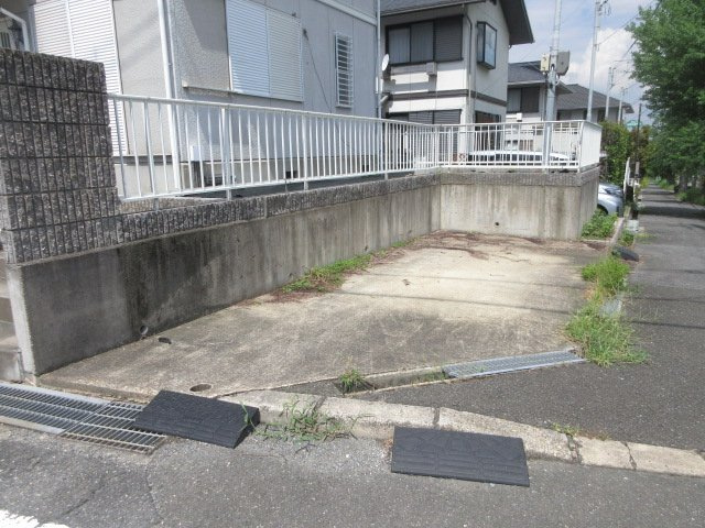 【駐車場】 | ガーデンヒルズ高の原