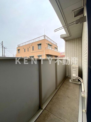 【バルコニー】 | フェリーチェ久が原 | 外からの目が気にならないバルコニーで洗濯物が干せます