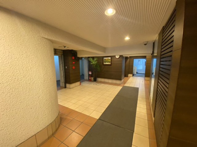 【エントランス】 | プラザ新大阪 | エントランスです