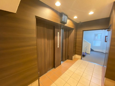 【エントランス】 | プラザ新大阪 | 落ち着いたエントランスです