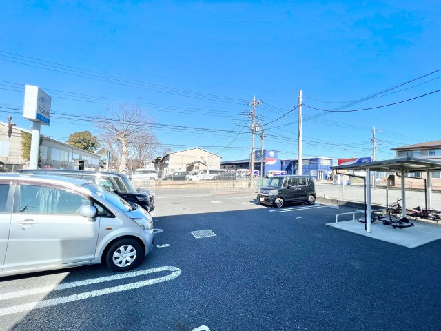 ソル・グランデの駐車場|カースペースがあります