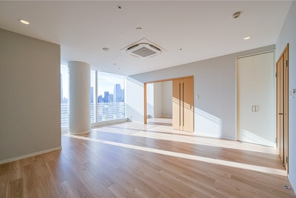 港区浜松町１丁目の賃貸マンションの居間・リビング