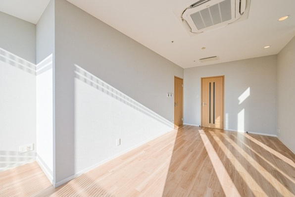 港区浜松町１丁目の賃貸マンションの洋室